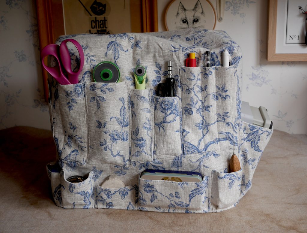 DIY housse de machine à coudre en toile de Jouy