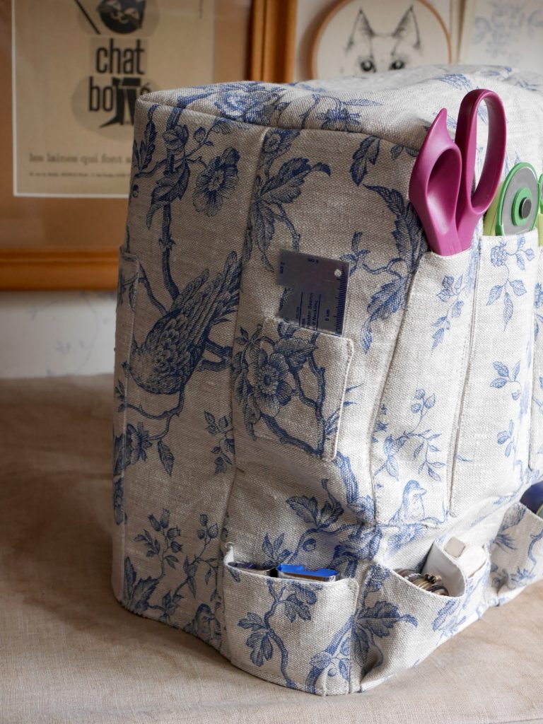 DIY housse de machine à coudre en toile de Jouy