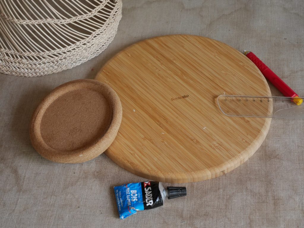 vannerie de rotin spiralée pour faire une cloche à fruits