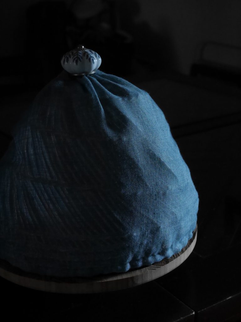 vannerie de rotin spiralée pour faire une cloche à fruits